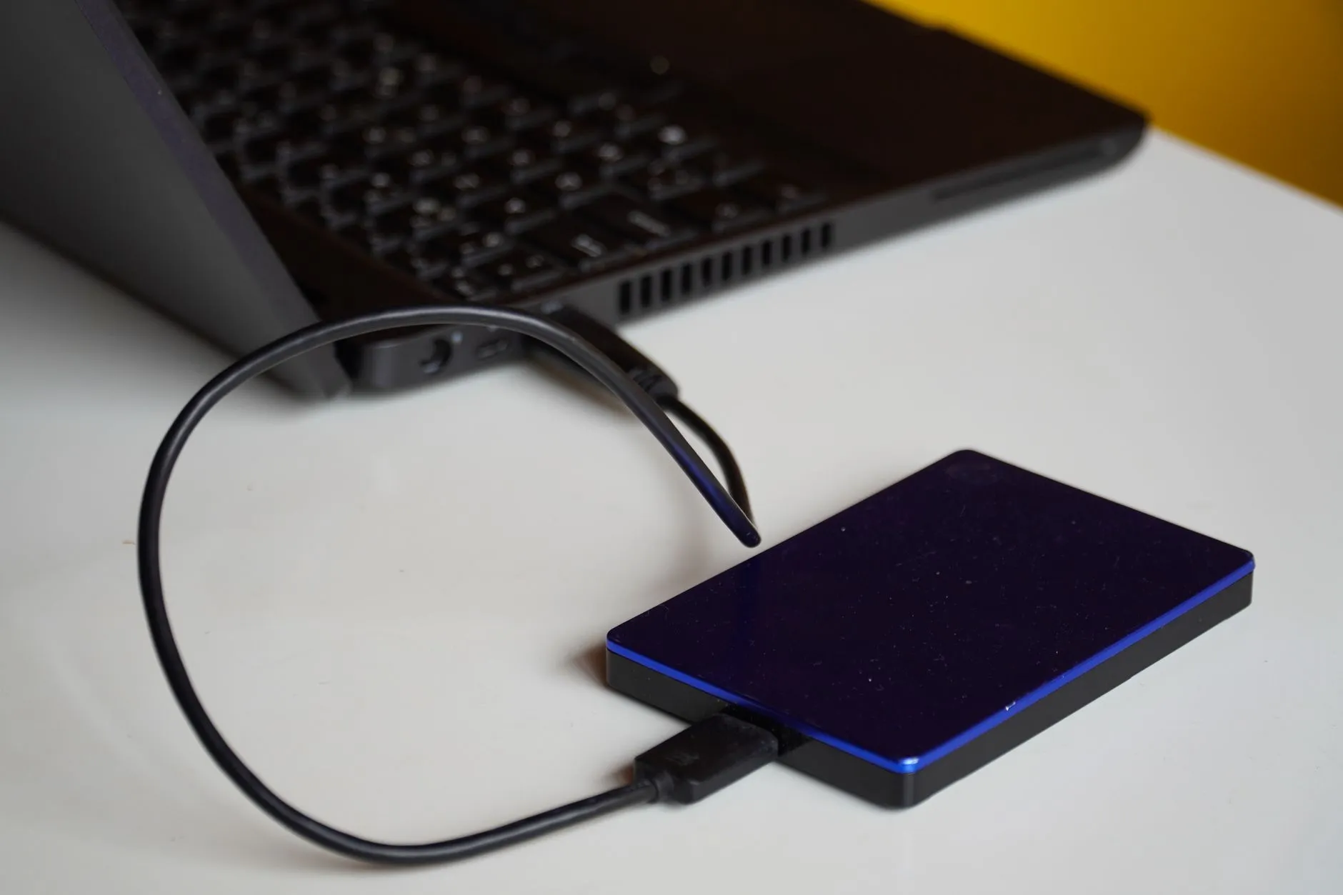 2025年移动硬盘与固态硬盘市场趋势分析及选购建议正文配图 1